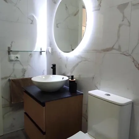 - Orlando Адехе